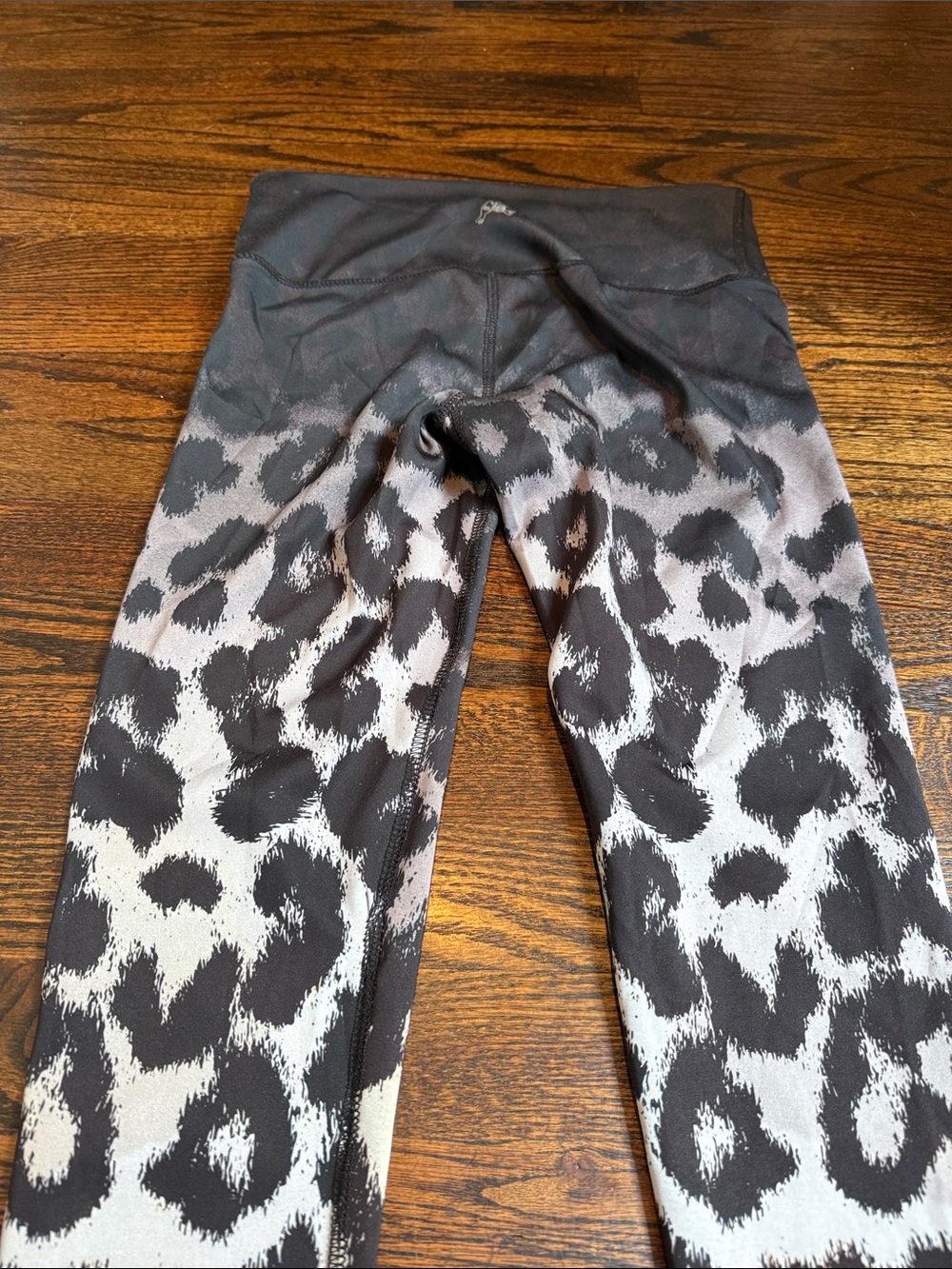 High-Waist Leopard Print Leggings - Black and Cream - Picture 8 of 8